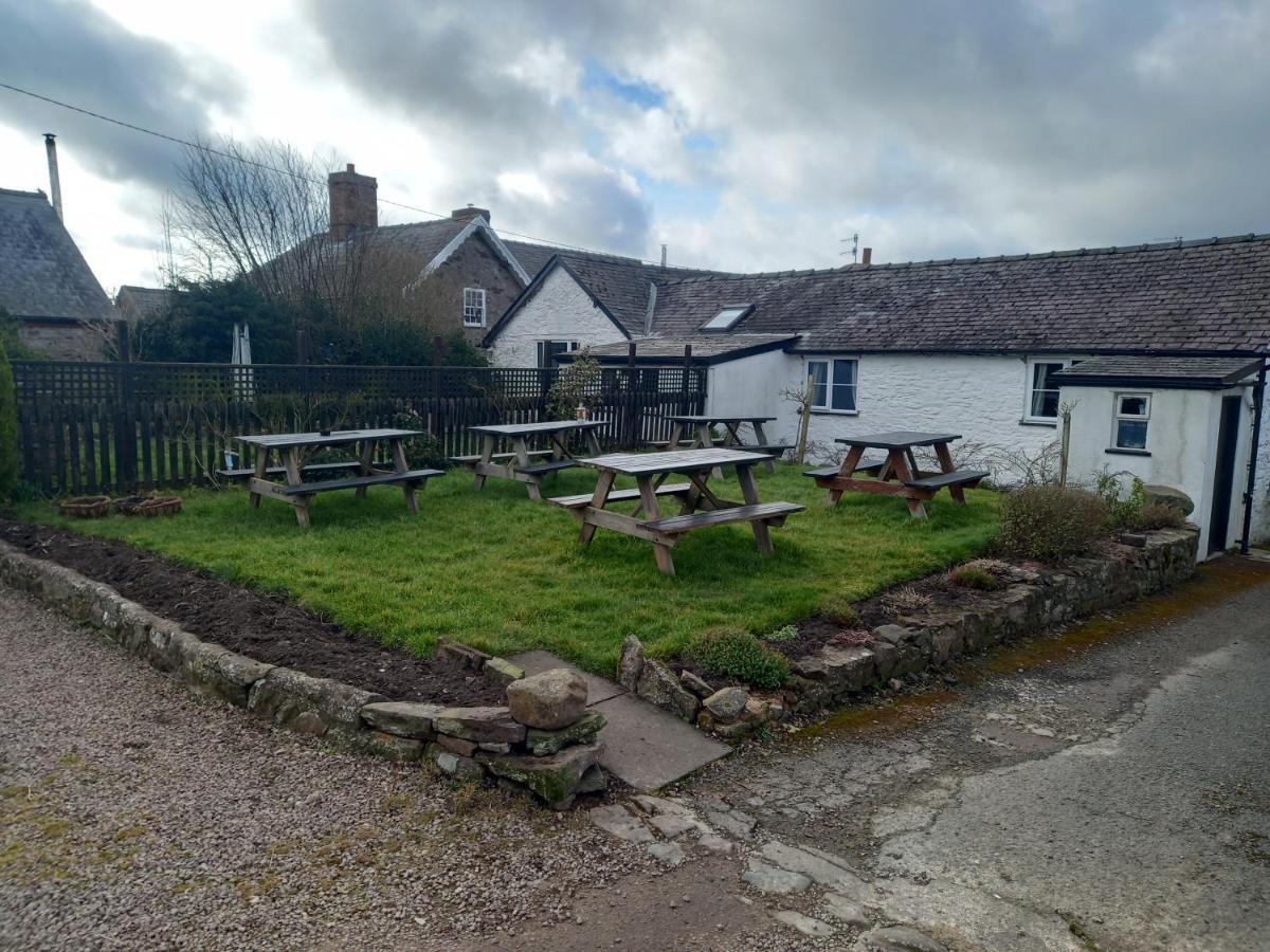The Crown Inn Wentnor Buitenkant foto