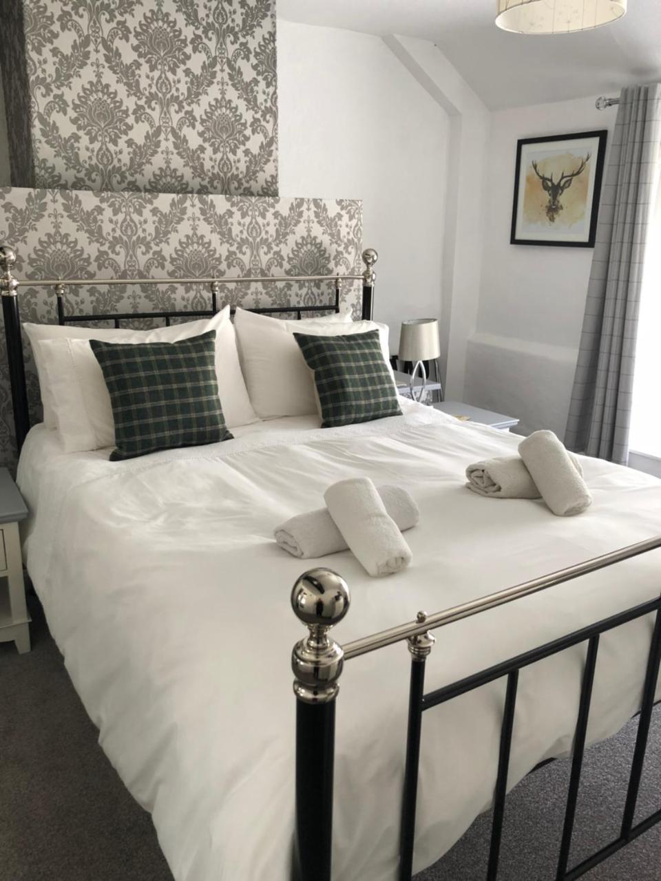 The Crown Inn Wentnor Buitenkant foto